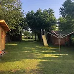 Kleine Schoene Doppelhaushaelfte * Čenstochová