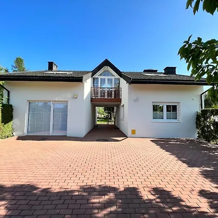 Kleine Schoene Doppelhaushaelfte Appartement Częstochowa