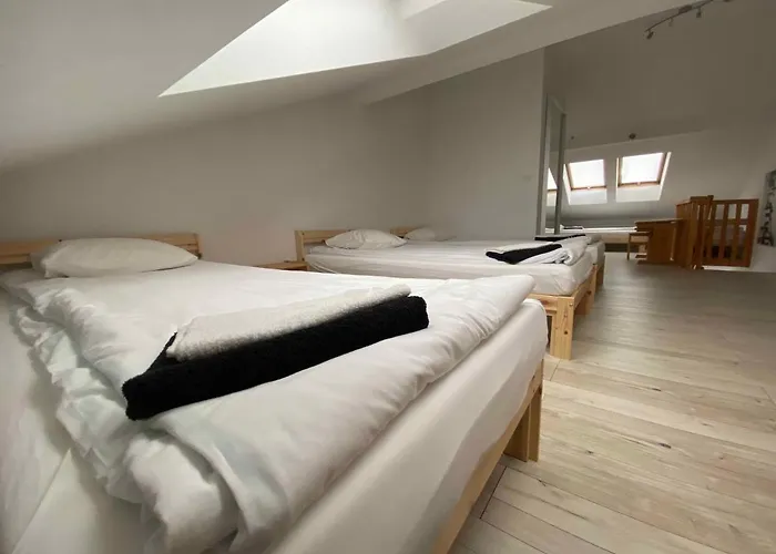 Kleine Schoene Doppelhaushaelfte דירה *