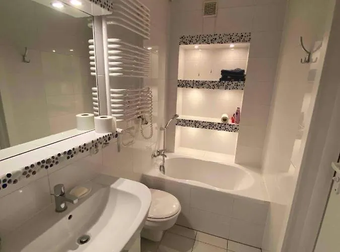 Kleine Schoene Doppelhaushaelfte Appartement Częstochowa