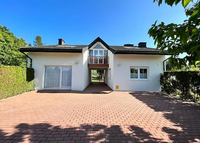 Kleine Schoene Doppelhaushaelfte Appartement Częstochowa